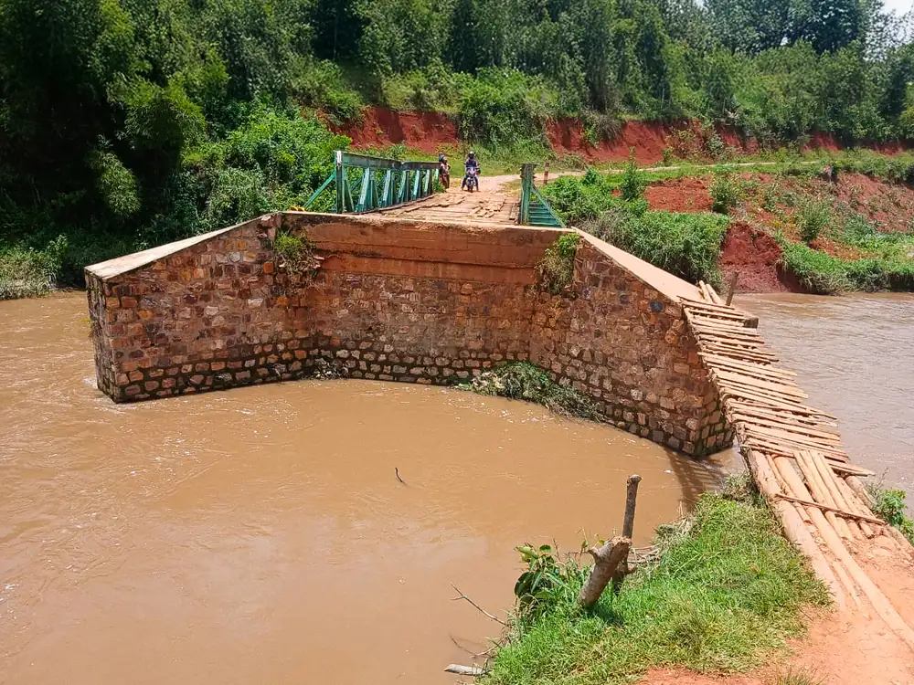 Rukarara bridges geotechnical investigation for foundation and slope design